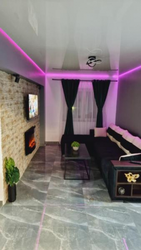 Divine House Straja